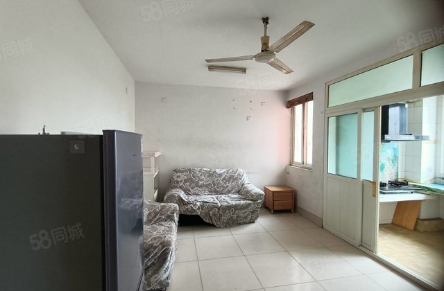 市中心东昌中学 一品家苑附近三室地暖房 停车方便