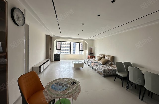 绿地蔚蓝城3室2厅120.69㎡61万二手房图片