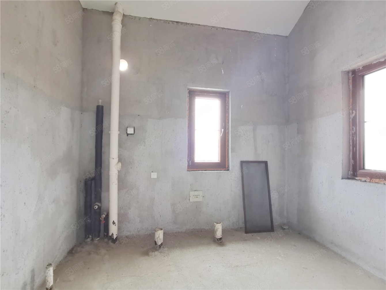 天恒半山世家7室3廳4衛(wèi)414.72㎡南北1550萬