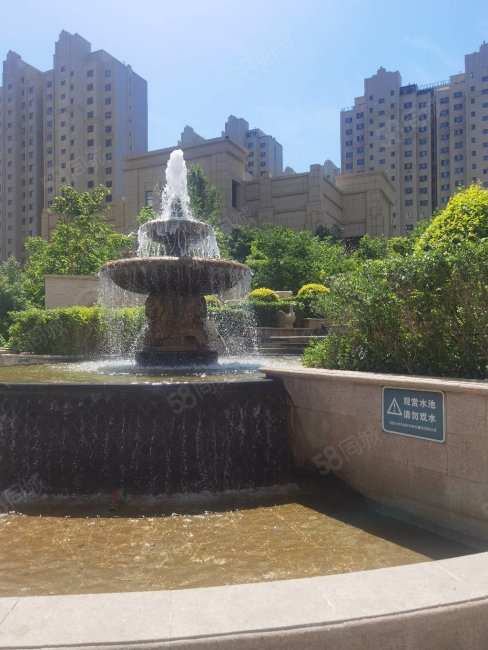 诚意出售经开区天麓花园精装修没住过三室二厅拎包入住