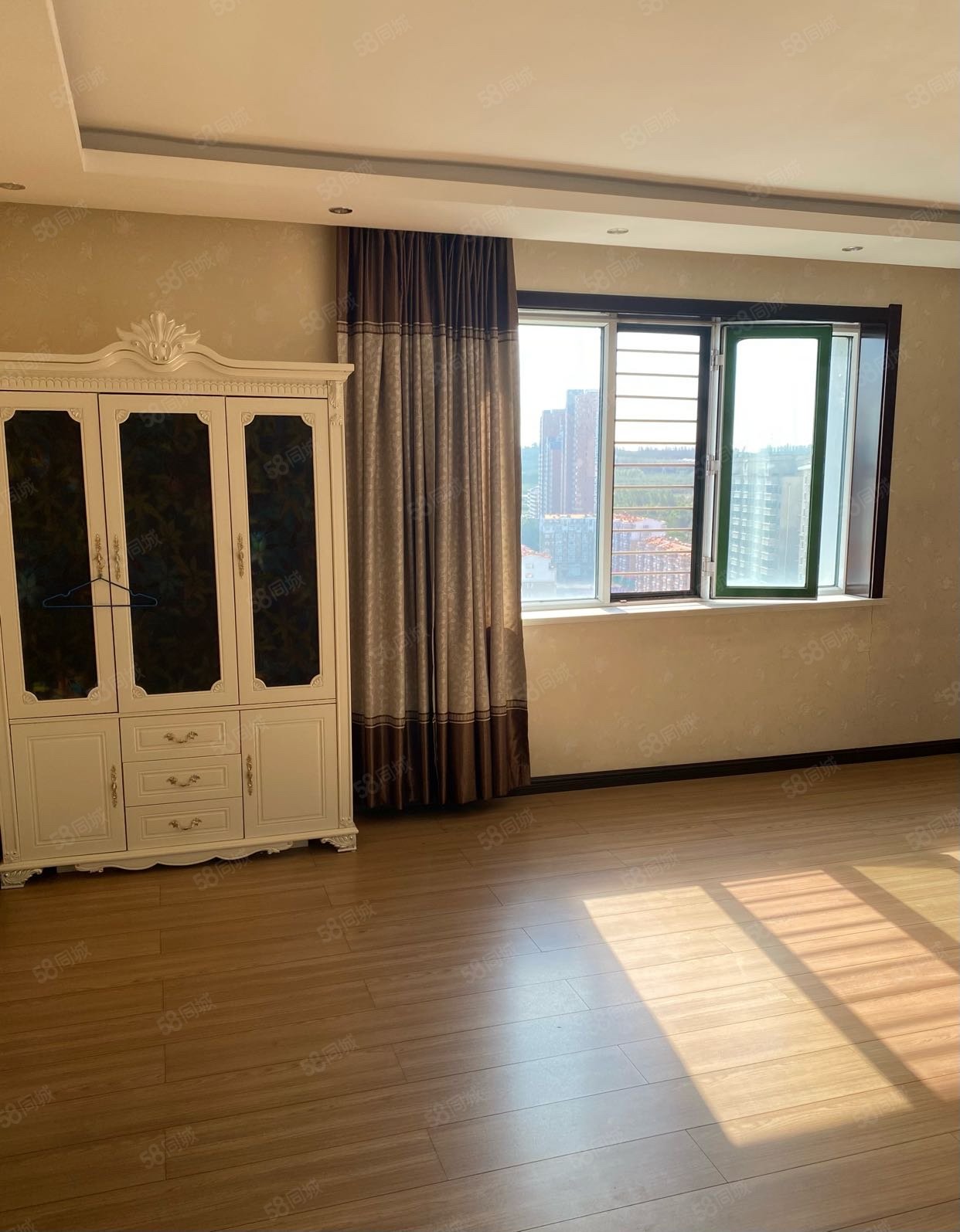 馨怡家园3室2厅1卫144.1㎡东48万