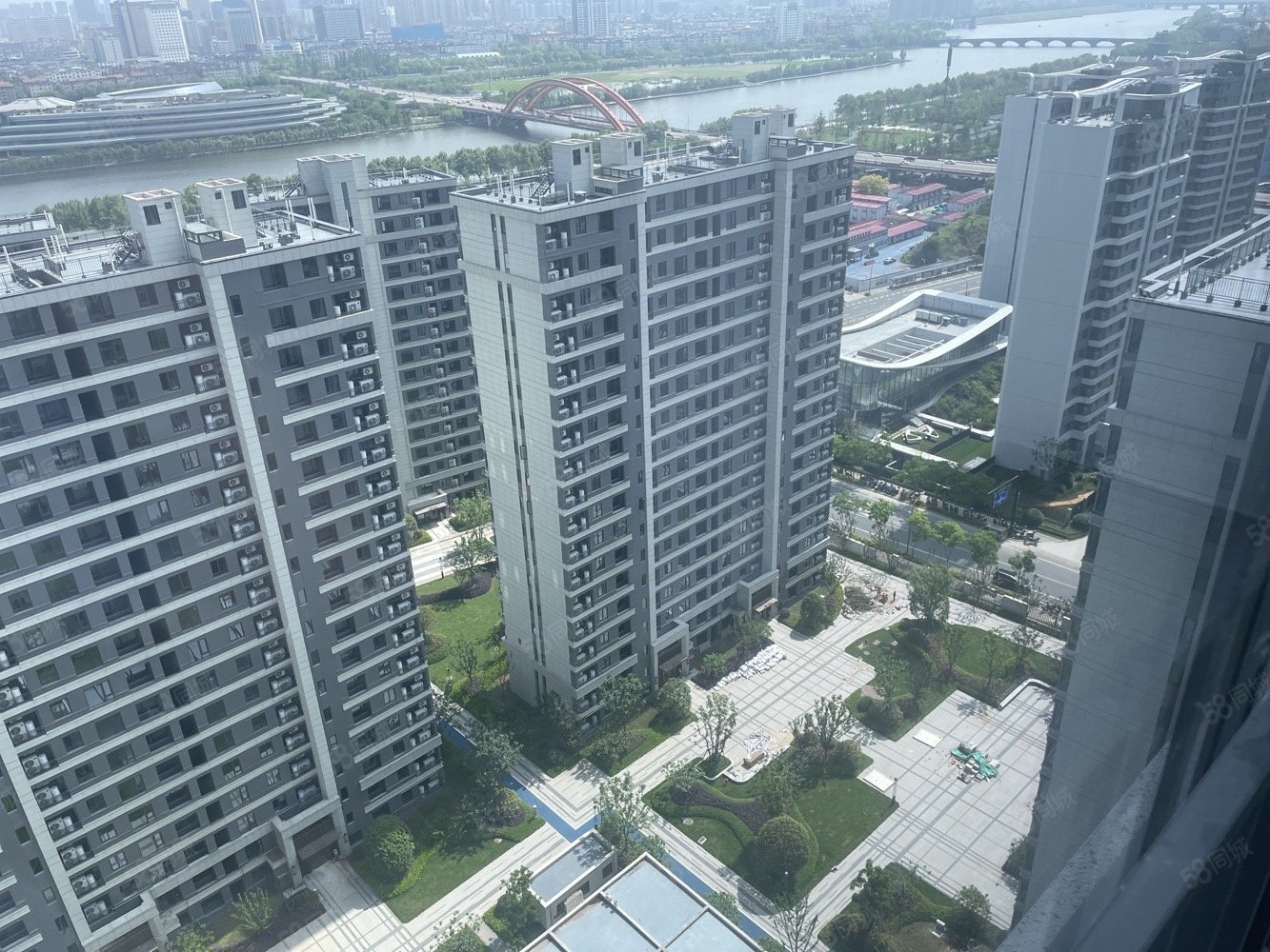 江景房 精装交付 带车位 西边套 四开间朝南,保利天汇-金华58同城