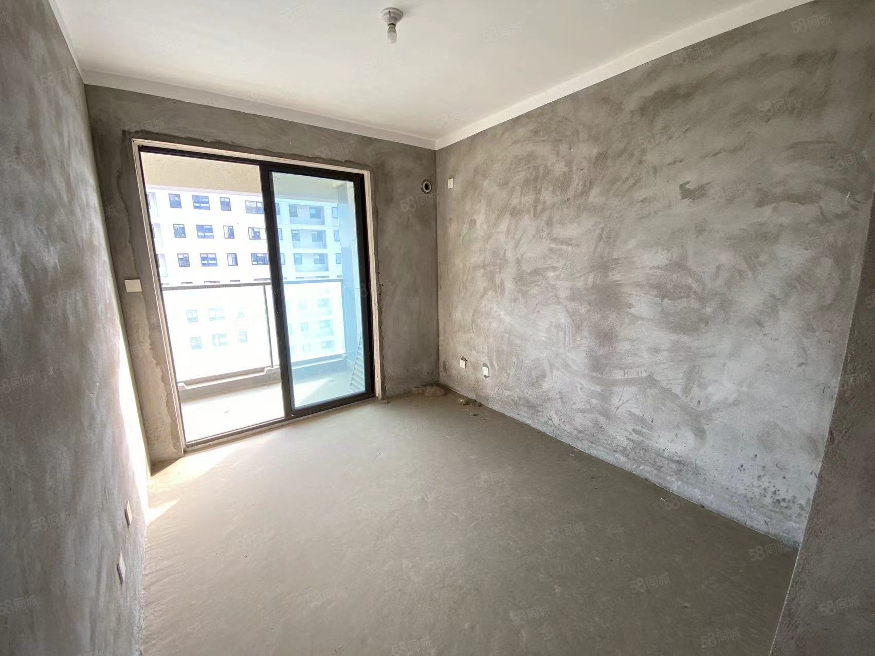 绿城桂语江南3室2厅2卫116.14㎡南北68万