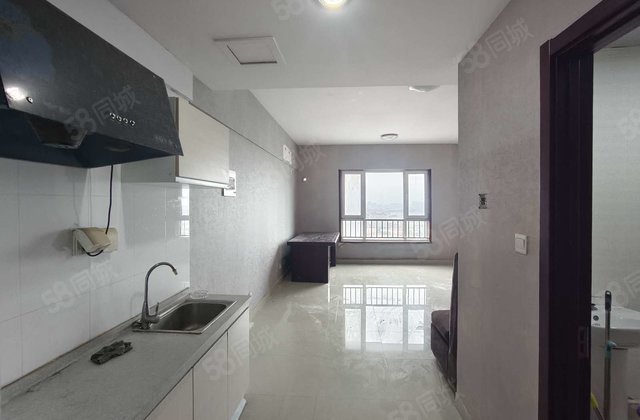 商品房 高楼层视野好 满二 出行方便 商业配套成熟 有电梯