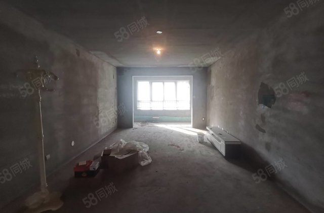 假日半岛4室2厅145㎡120万二手房图片