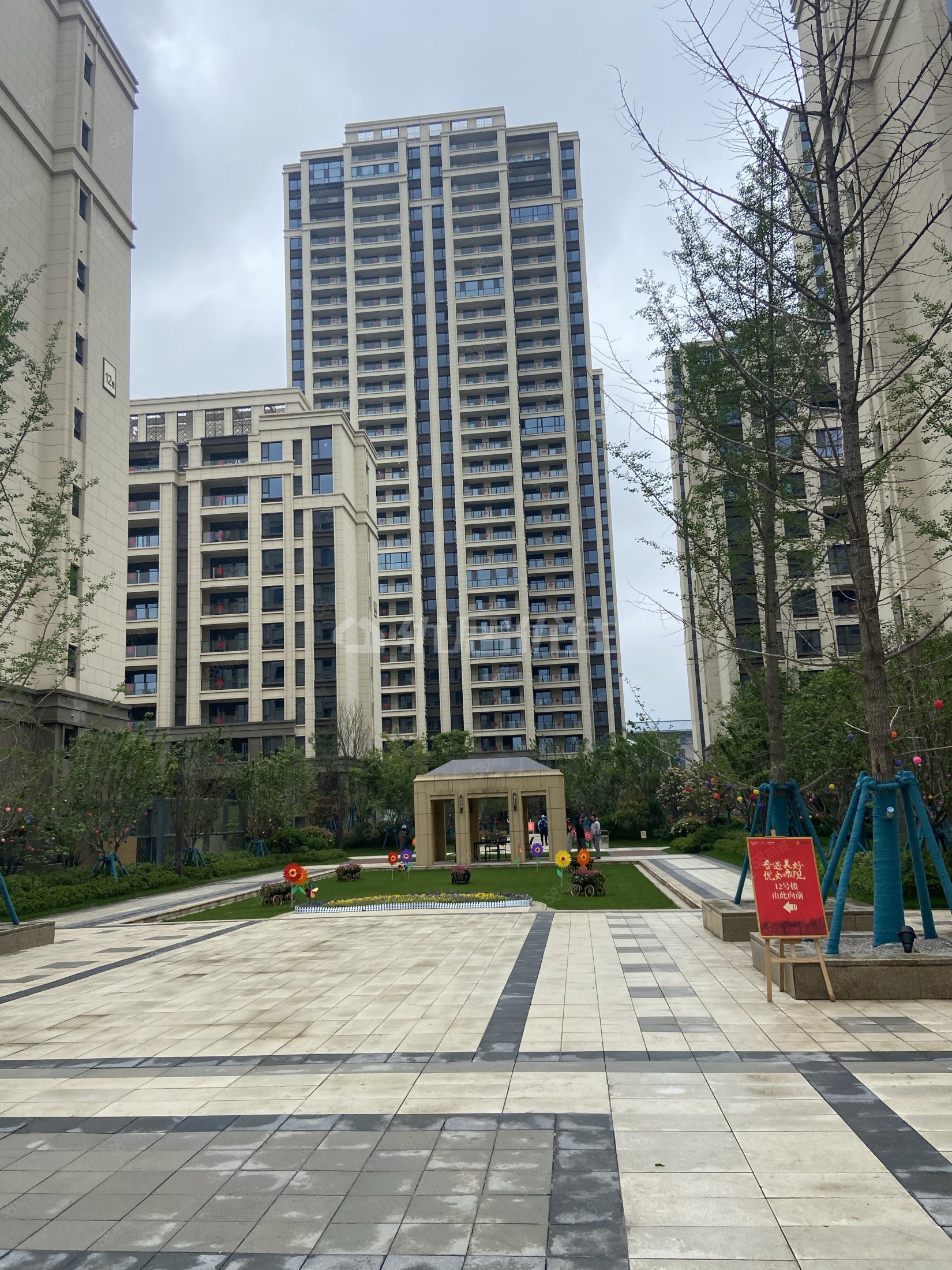 吾悦公馆3室2厅2卫125㎡南北168万