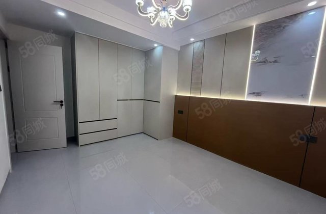 桂花糖小区4室2厅141㎡74.8万二手房图片