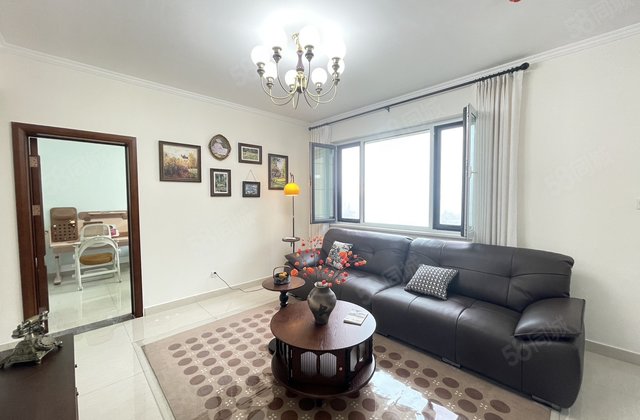 星光和园 精装全套送家具家电  带车位急急急卖