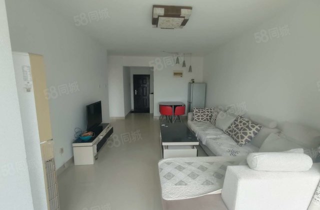 新东方龙湾在水一方 满二 电梯房 简单装修  带车位 免大税