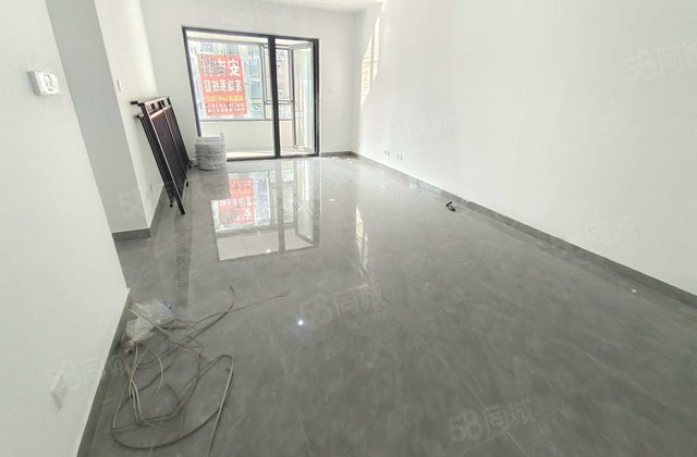 儒辰辰悦 车位储藏室都有 南北通透 看房有钥匙 已