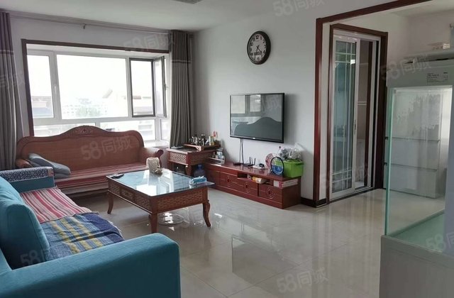 208 龙湾二期电梯洋房东边户精装3室 带车储 近文轩老一中