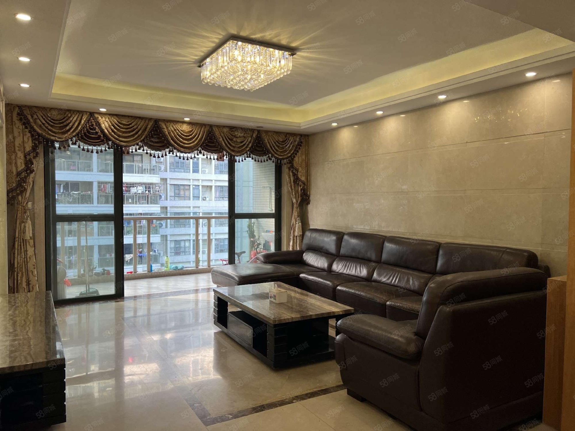 市中心湖边恒裕海湾精装3房2厅2卫靓楼层来电带看