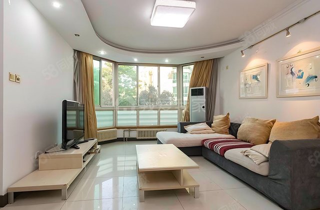 灵秀山庄3室1厅98.38㎡329万二手房图片