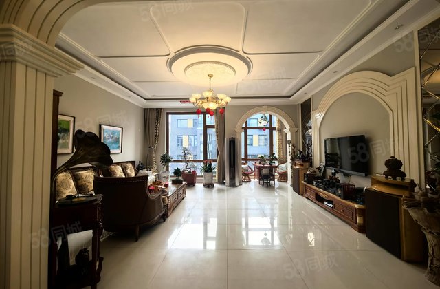 名士华庭5室3厅290㎡158万二手房图片