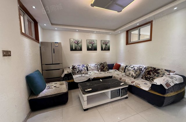 交通便利 南北通透 产权清晰 小三房 中间楼层 房东急置换