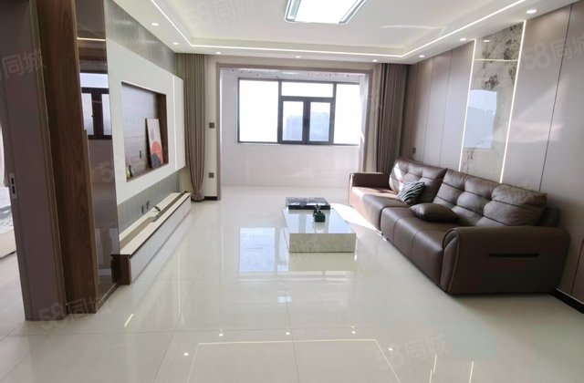 京顺小区3室2厅141㎡90万二手房图片