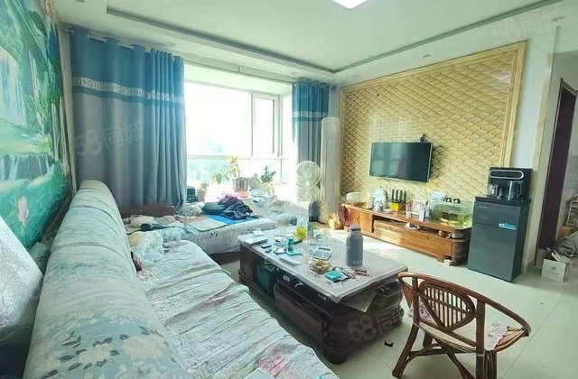 阳光 实验~颐馨园二期~电梯房边户 车位 三室两厅 ~免大税