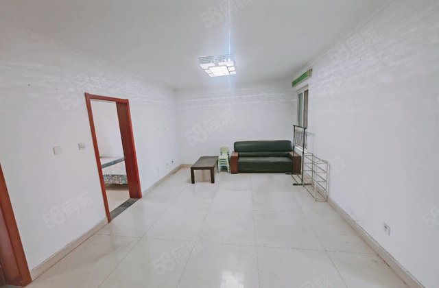 经典户型，民生凤凰城三居室，送储，醒新一中外国语，随时看房。