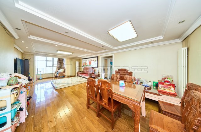 光熙家园4室2厅181㎡1550万二手房图片