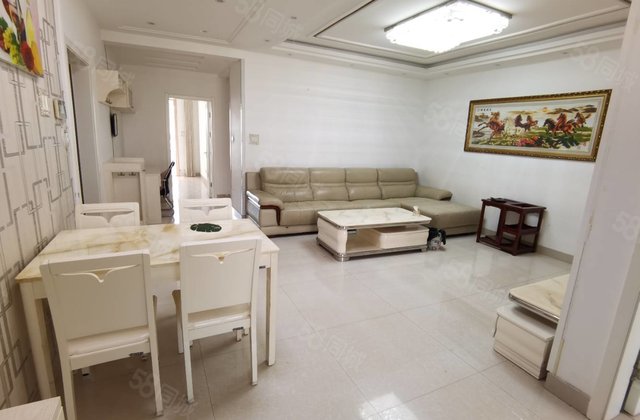 徒骇河观景房 滨河御府精装三室送车位 总高17 一梯两户