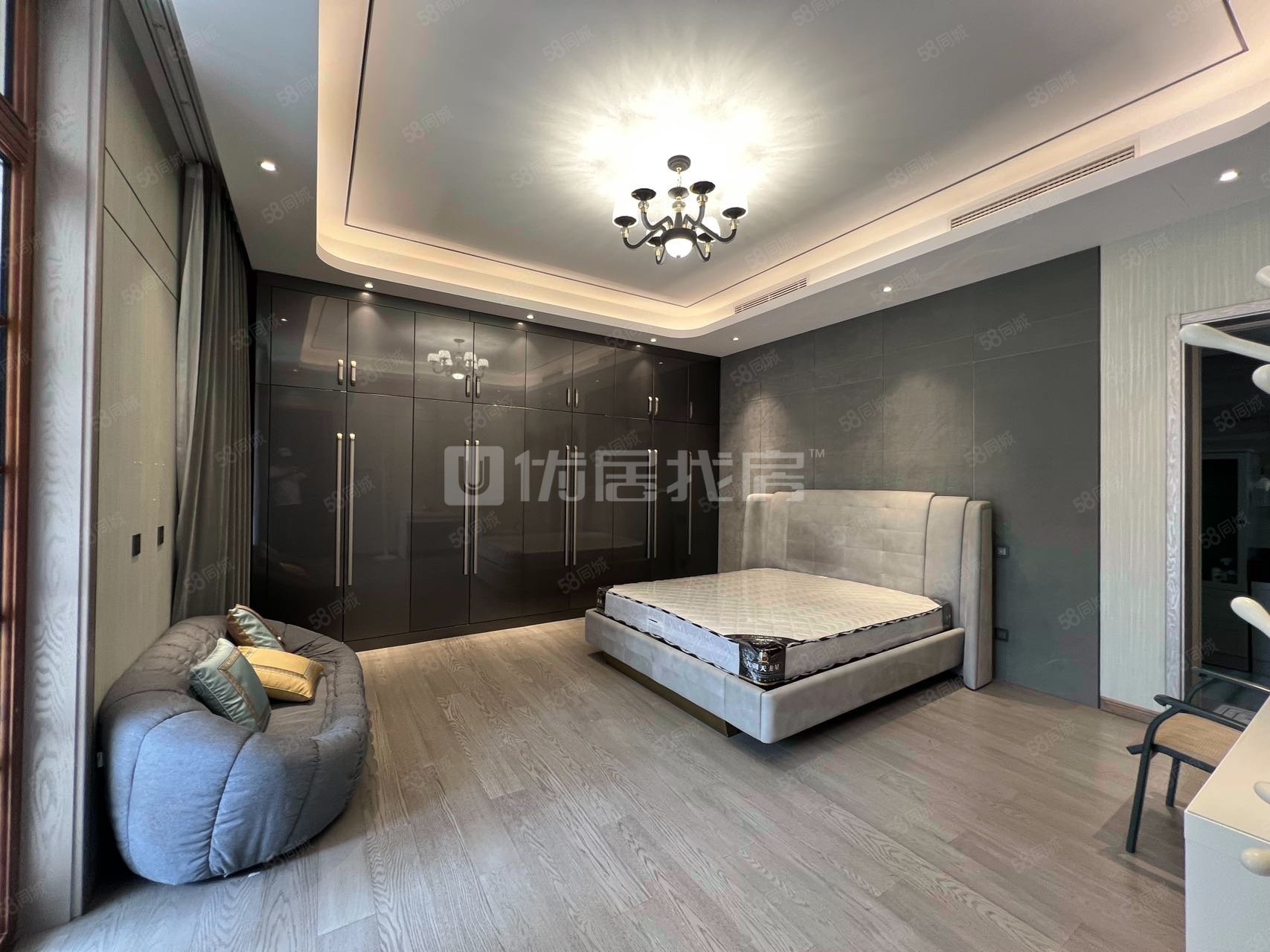 紫禁壹號院南院(別墅)10室5廳10衛(wèi)333.28㎡南北6500萬