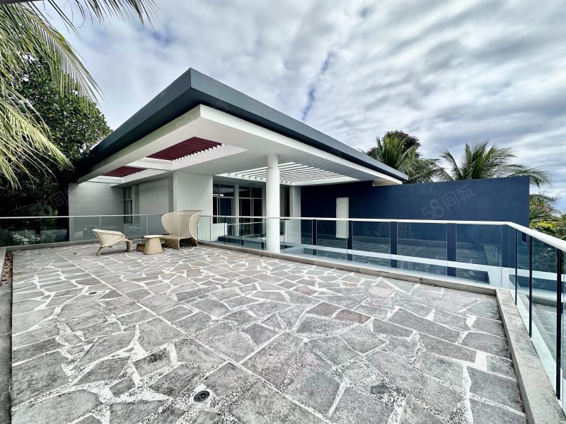 清水湾现房海景别墅带200平花园泳池和大露台海岸