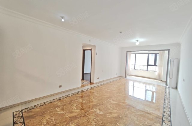 开发区第二实验清水湾 国岳府 新房未住    诚心出售