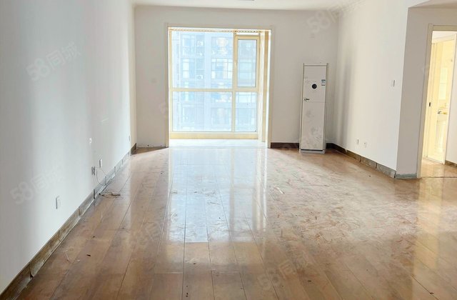 中贸广场3室2厅134.64㎡188万二手房图片