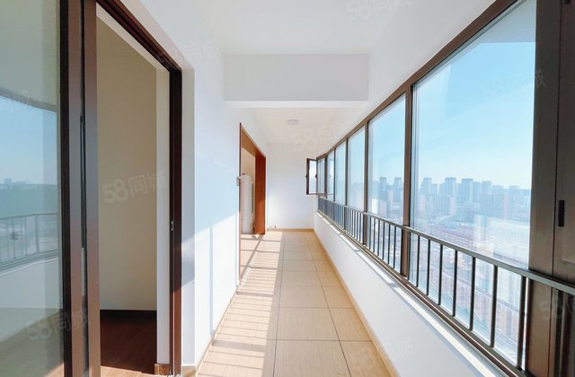 急售徒骇河清水湾对过碧桂园国岳府边户大平层五室三卫送双车位