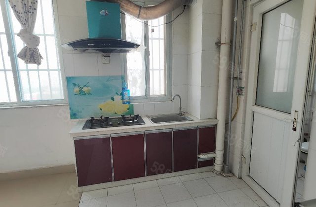 急售！望湖小区，一室一厅，带储藏室，边户好楼层