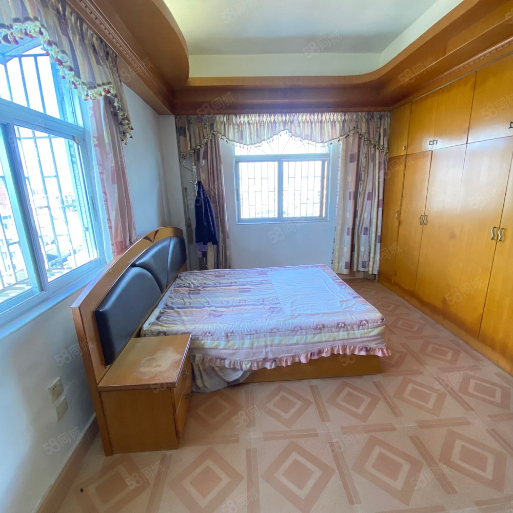 新合紫东庄3室2厅2卫90㎡西30万