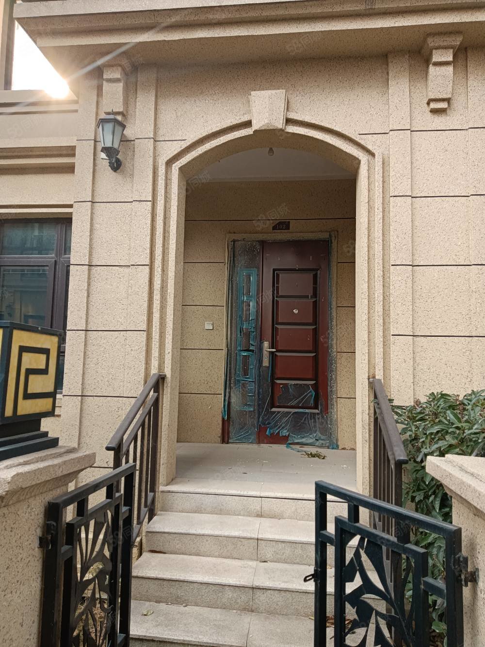 中建大观天下(别墅)5室2厅3卫192㎡东南282万