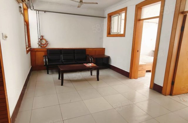 文轩，八中，老一中，检察院小区低楼层，龙山北区，停车方便