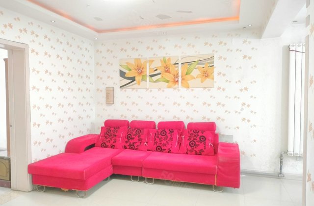 湖边，2楼，精装修，小三室，双阳台，名人苑二期，规划局家属院