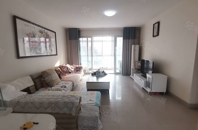 中通时代豪园  医院附近  湖边   小高 三叶草户型