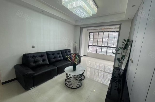 圣地亚哥3室2厅116㎡56万二手房图片