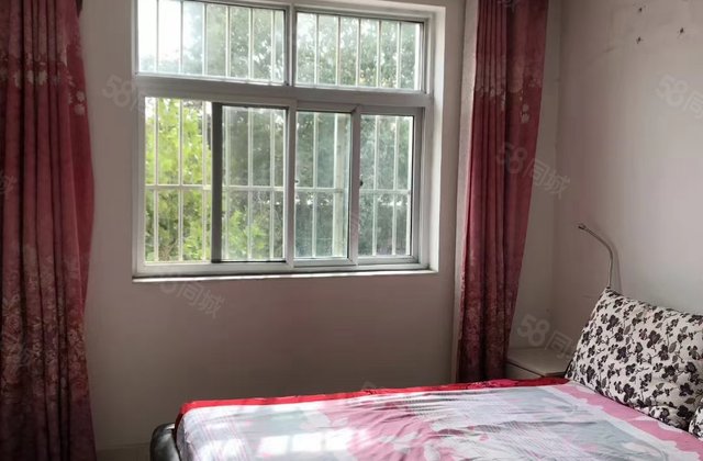 96平方正南朝向3室2厅3楼送23平地下室全款优惠价格可谈