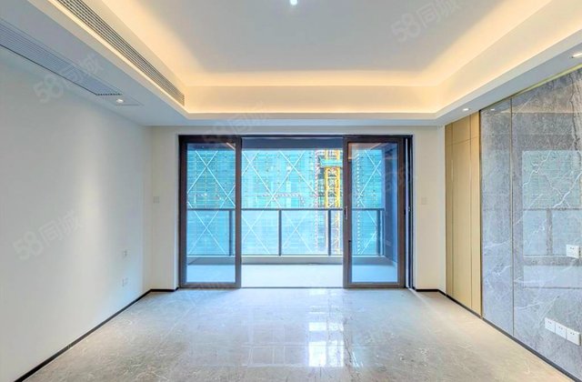 南山凌峯4室2厅150.42㎡470万二手房图片