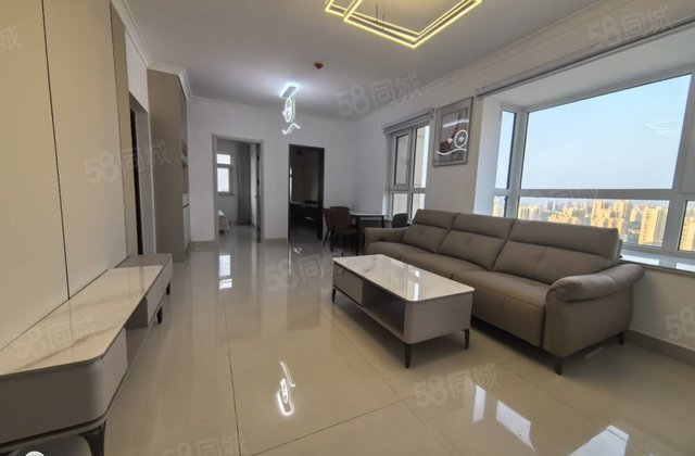 文轩 外国语 聊大对过 羡林苑，东边户 带储藏室看房有钥匙