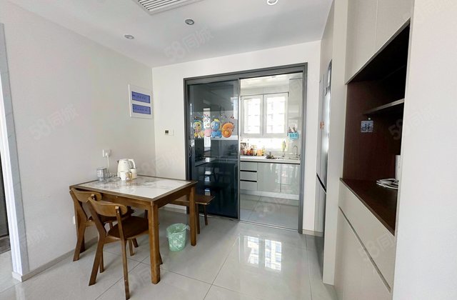 良雅苑3室1厅95㎡73万二手房图片