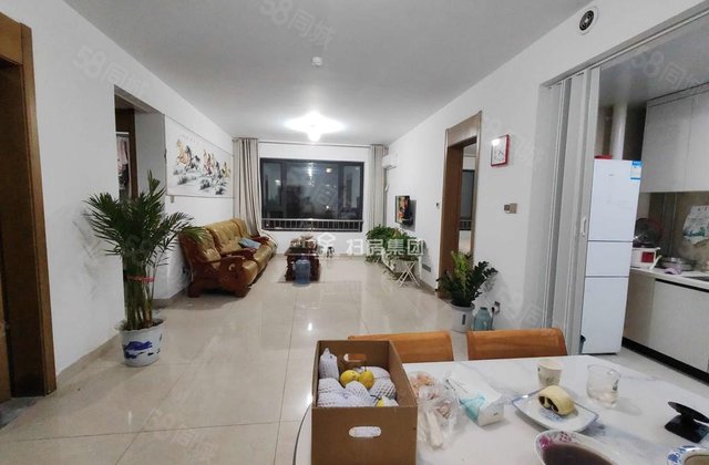 抢抢抢！高端社区民生1号院 户型方正三室两卫 送车位储藏室