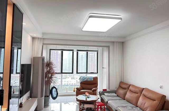 东泰仕林首府3室2厅117.55㎡78.8万二手房图片