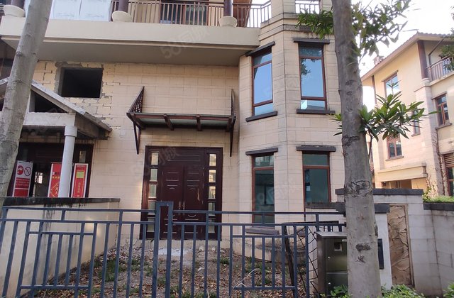 南沙湾御苑别墅 入读北师大中小学 ,配有高尔夫球场