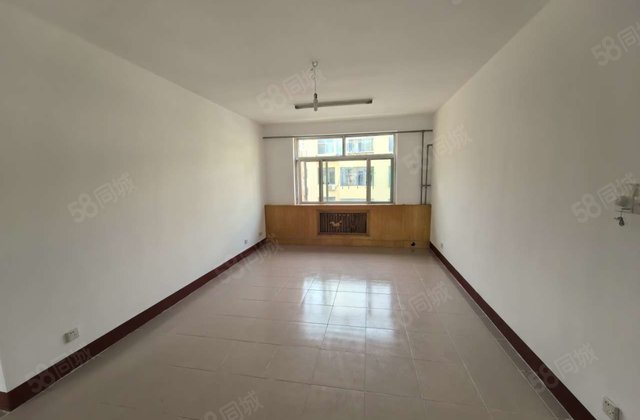 满二 120平 朝南 3室2厅 简单装修 楼层好 视野无遮挡