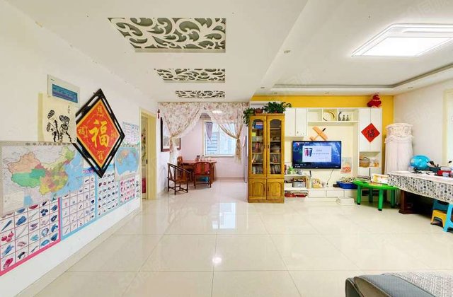 光岳花园 电梯次顶楼 边户带车位储藏室 随时看房