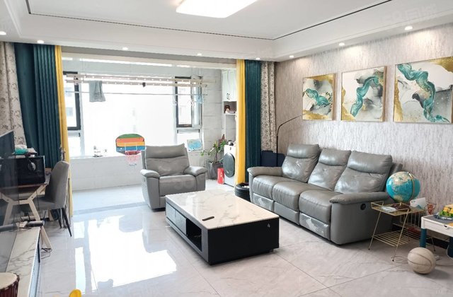 观景房无遮挡四叶草南北通透采光好视野开阔户型方正交通方便