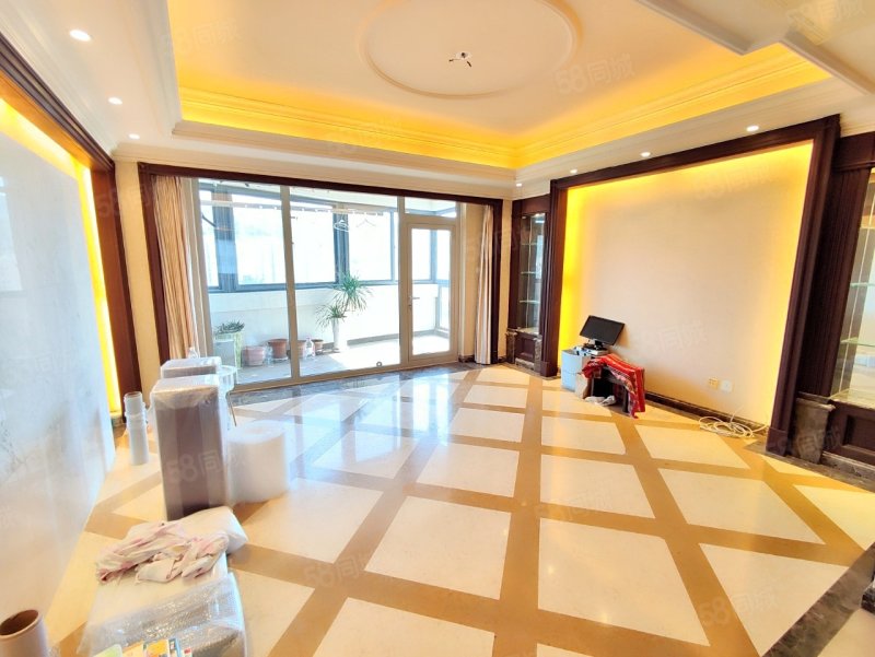 【10图】louwang大平层套五,看山看湖,有车位, 在售,鲁信长春花园