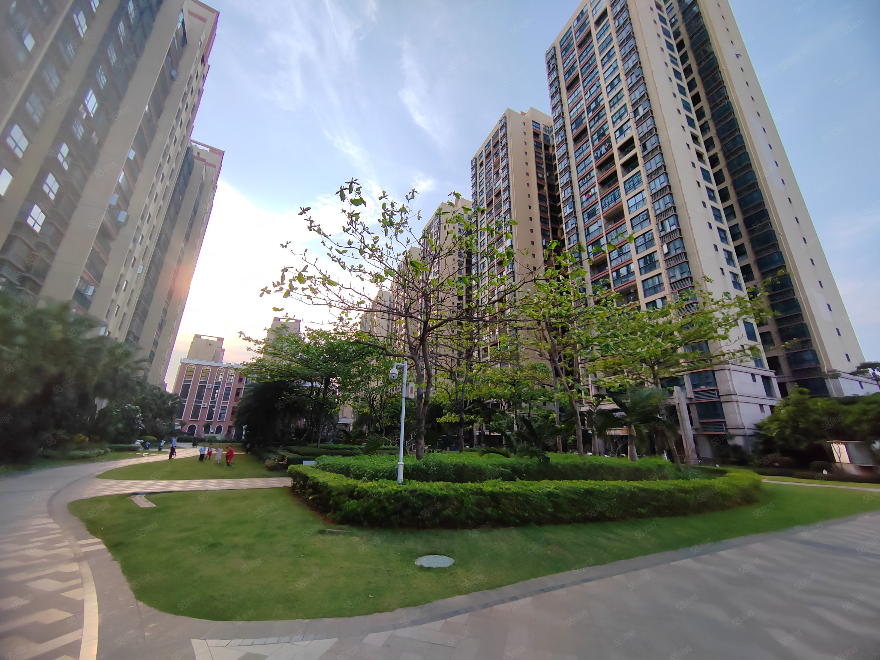 南海幸福城2室2厅1卫89.45㎡南北174万