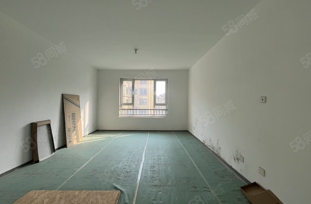 急售 江北水镇装修未住！电梯3加4洋房复！带后院！送储藏室！