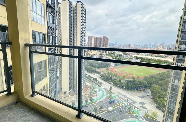 东湖学府B区4室2厅126㎡118万二手房图片